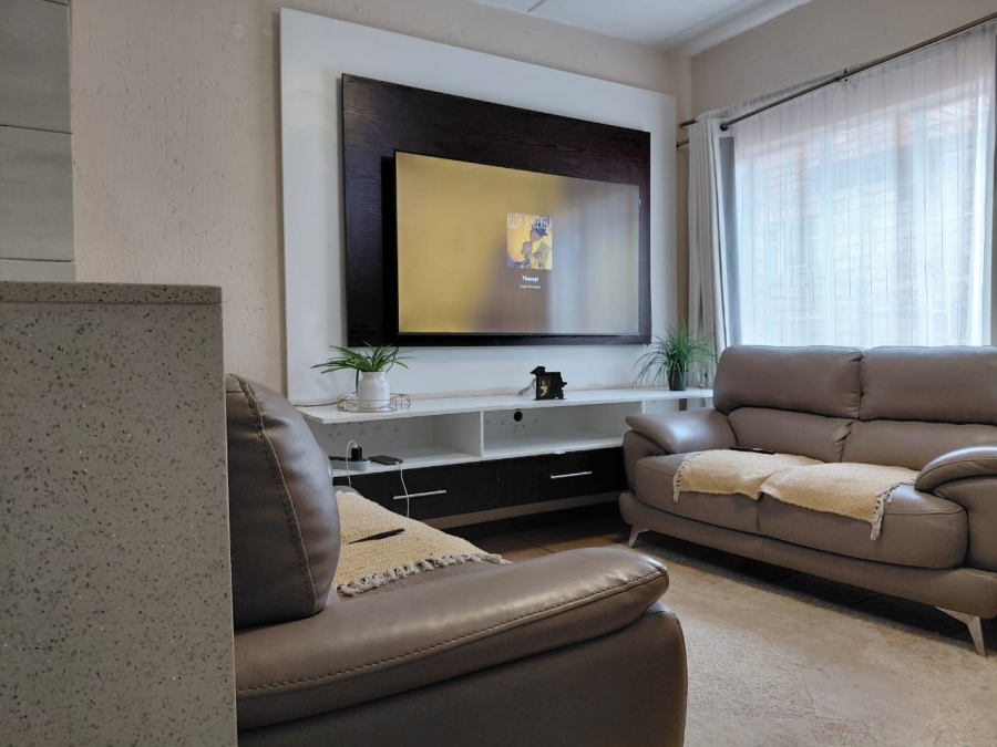 3 Bedroom Property for Sale in Baillie Park North West